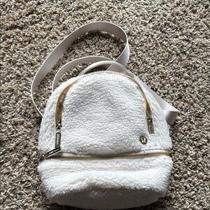 LIKE NEW / EUC lululemon cream/white Sherpa Mini Backpack